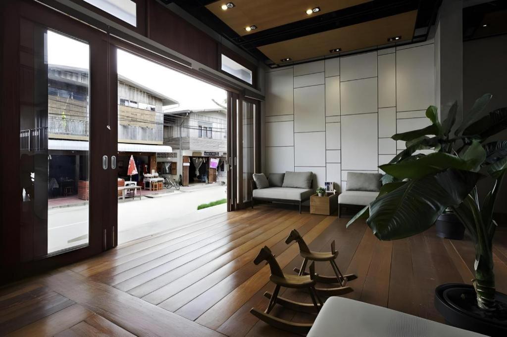 צ'יאנג קאן Chic Chiangkhan Hotel מראה חיצוני תמונה