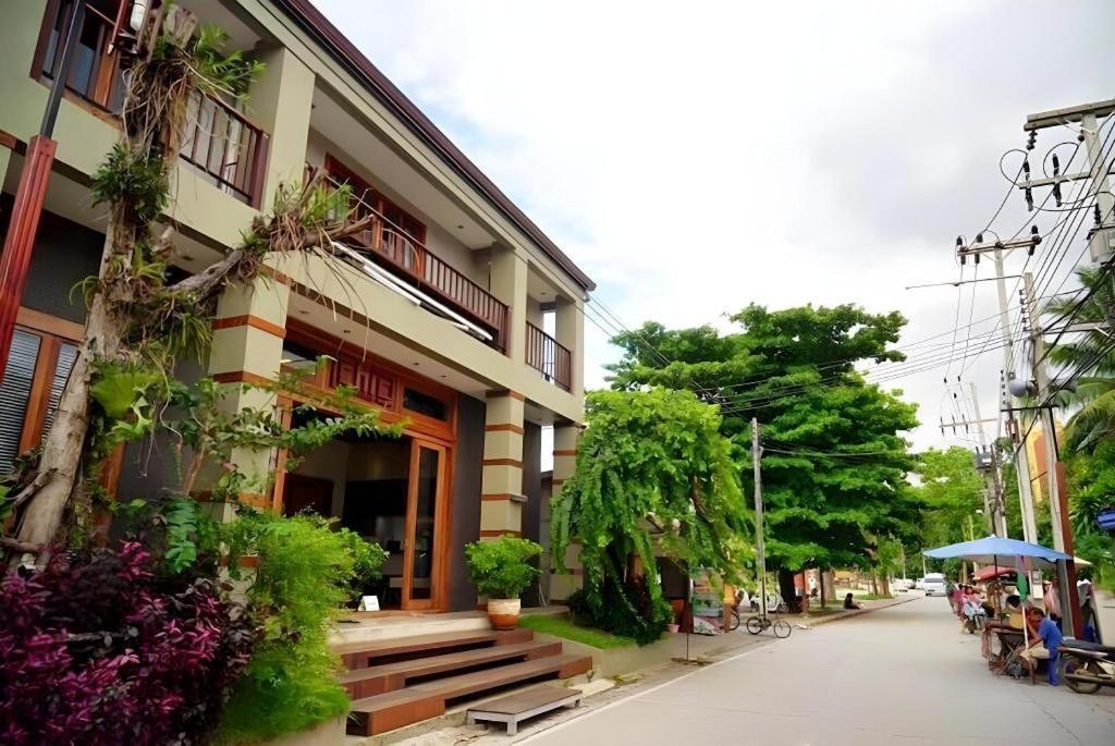 צ'יאנג קאן Chic Chiangkhan Hotel מראה חיצוני תמונה